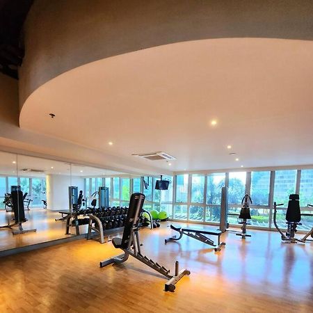 Cosy Executive 1 Bedroom Uptown Parksuites Ultra Fast Internet Μανίλα Εξωτερικό φωτογραφία