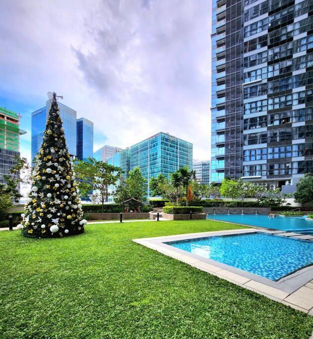 Cosy Executive 1 Bedroom Uptown Parksuites Ultra Fast Internet Μανίλα Εξωτερικό φωτογραφία