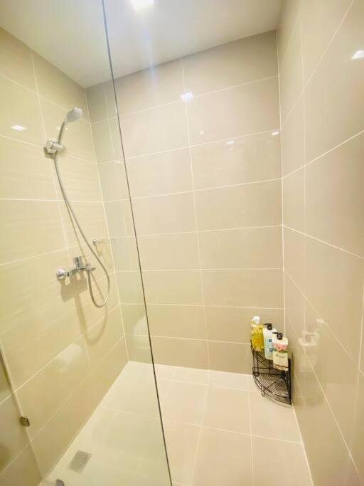 Cosy Executive 1 Bedroom Uptown Parksuites Ultra Fast Internet Μανίλα Εξωτερικό φωτογραφία